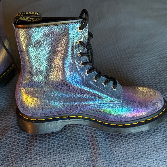 Dr. Martens Rainbow Ray Gold Iridescent Lace Up Combat Boots — NEW with tags - Picture 2 of 4